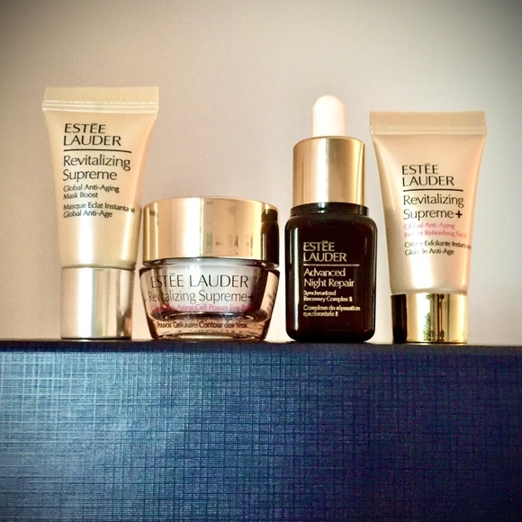 Estee Lauder Other - Estée Lauder Travel Set